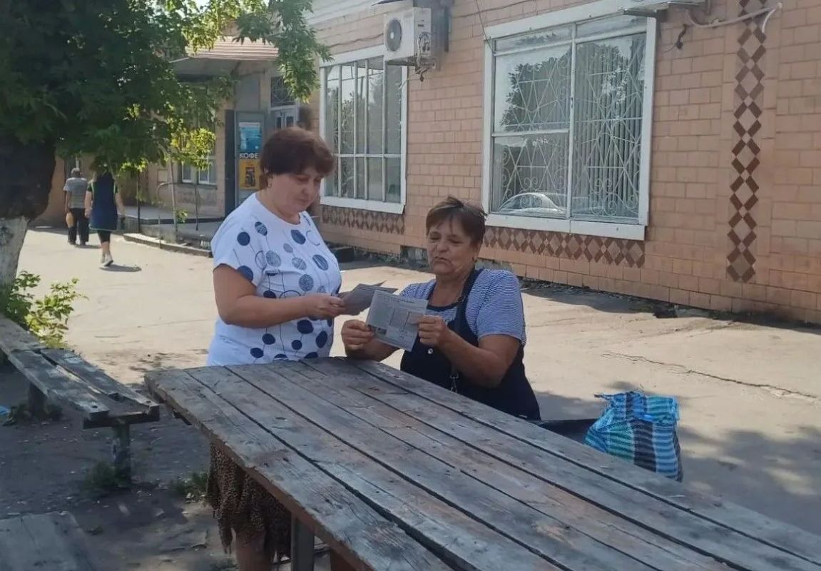 В целях профилактики терроризма и экстремизма на подведомственной территории сотрудники отдела жизнеобеспечения г. Вахрушево, г. Миусинск, пгт. Хрустальное управления развитием территорий Администрации провели... В целях профилактики терроризма и экстремизма на подведомственной территории сотрудники отдела жизнеобеспечения г. Вахрушево, г. Миусинск, пгт. Хрустальное управления развитием территорий Администрации провели...