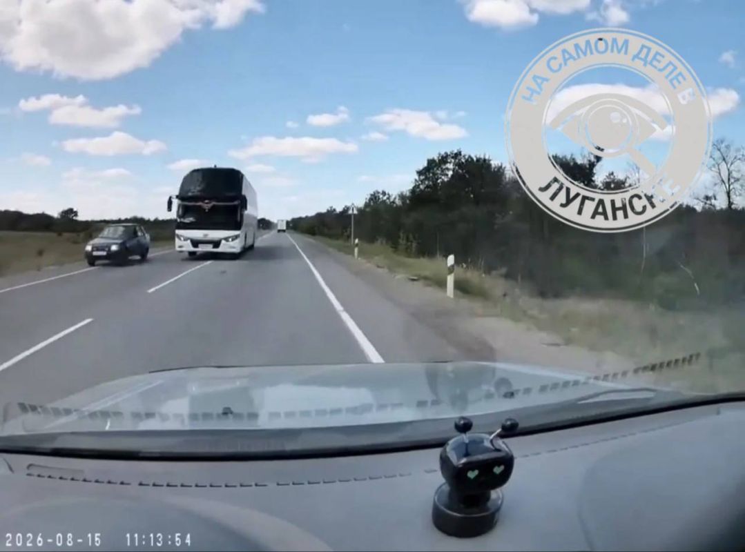 Водителя автобуса Стаханов — Москва наказали после опасного обгона