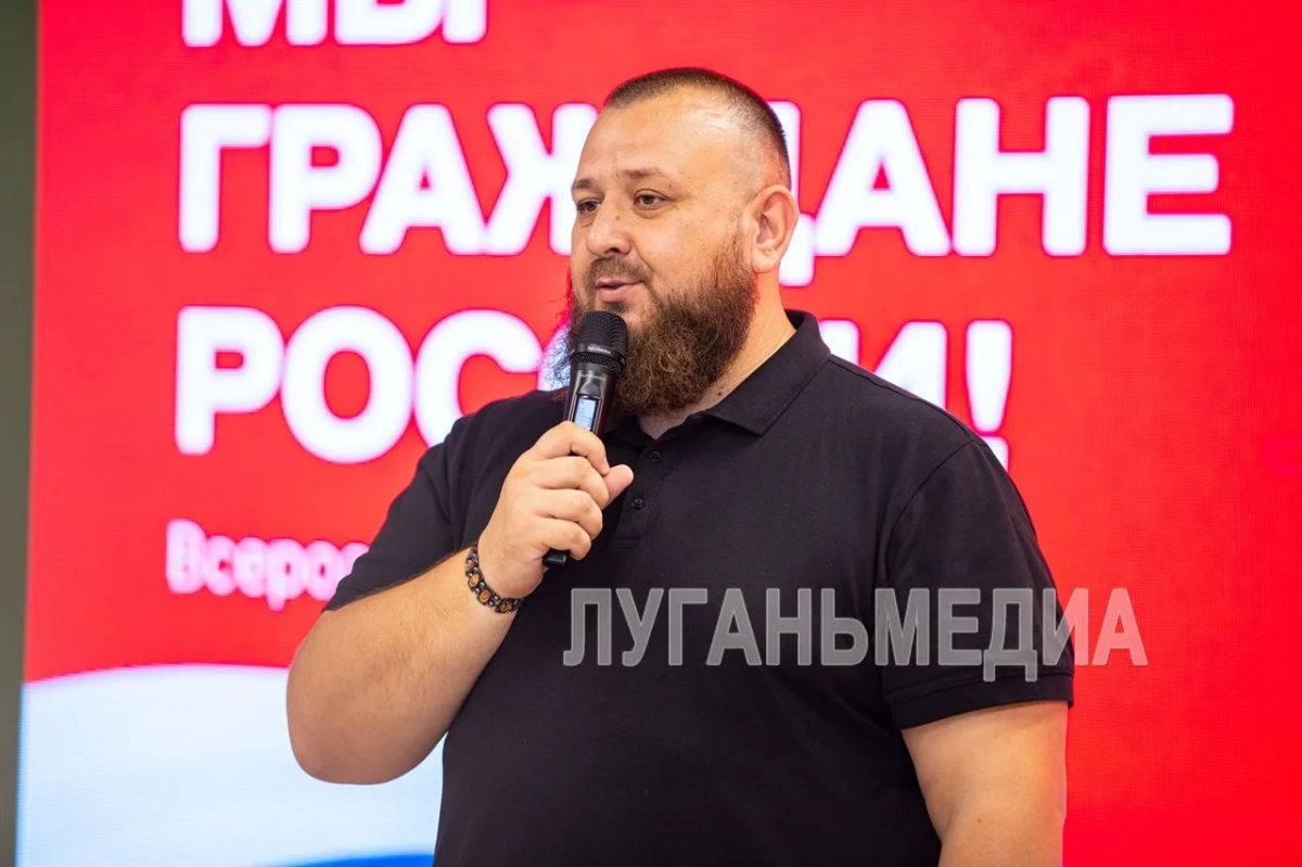 Юные граждане республики впервые получили паспорта Российской Федерации Юные граждане республики впервые получили паспорта Российской Федерации