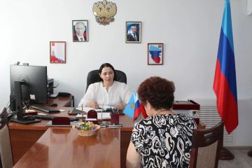 Провела личный прием граждан