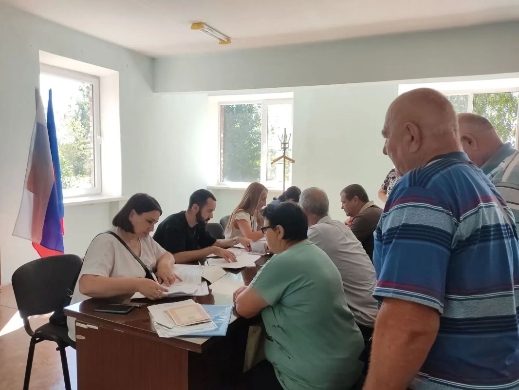 21 августа на базе отдела жизнеобеспечения г. Петровское и пгт. Штеровка Управления развитием территорий Администрации состоялся выездной приём специалистов Межрайонной инспекции ФНС России № 10 по Луганской Народной...