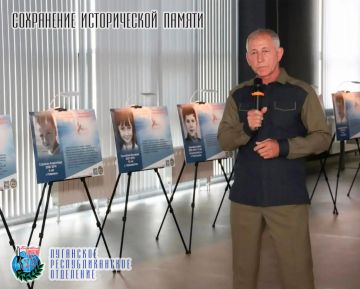 19 августа в Луганске состоялось открытие экспозиции «Аллея ангелов», посвящённой детям, чьи жизни были оборваны войной