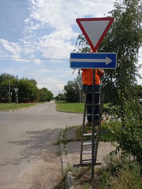 На этой неделе дорожники уложили 5 тысяч квадратных метров нового асфальта На этой неделе дорожники уложили 5 тысяч квадратных метров нового асфальта