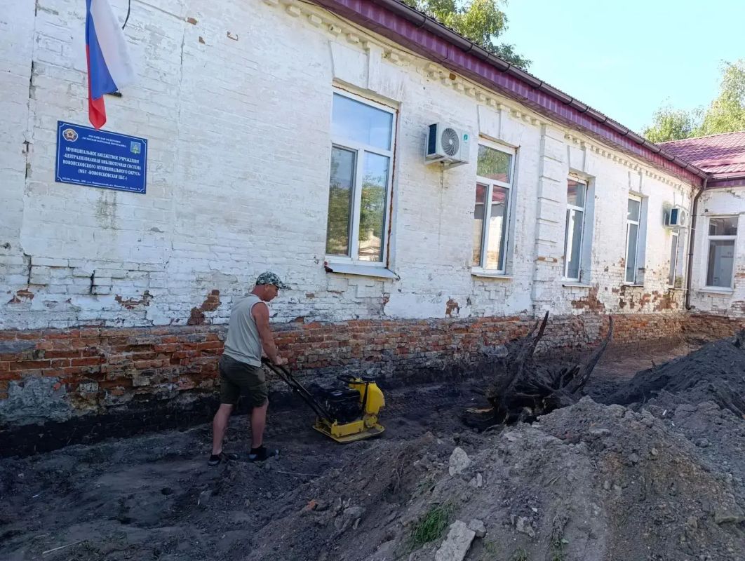 Леонид Пасечник: Более 33 млн рублей выделено на капитальное обновление библиотек в Новопсковском и Меловском округах Леонид Пасечник: Более 33 млн рублей выделено на капитальное обновление библиотек в Новопсковском и Меловском округах
