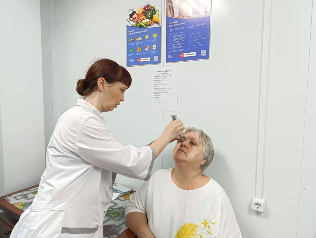 Врачи Краснодонской центральной городской многопрофильной больницы провели прием жителей поселка Северо-Гундоровский Врачи Краснодонской центральной городской многопрофильной больницы провели прием жителей поселка Северо-Гундоровский