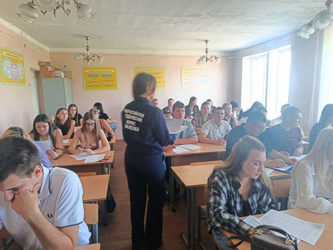 С 16 по 19 августа на базе Краснодонского факультета инженерии и менеджмента (филиал) «ЛГУ им. В. Даля» прошли вступительные экзамены на очную и заочную форму обучения для абитуриентов контрактной формы и магистратуры С 16 по 19 августа на базе Краснодонского факультета инженерии и менеджмента (филиал) «ЛГУ им. В. Даля» прошли вступительные экзамены на очную и заочную форму обучения для абитуриентов контрактной формы и магистратуры