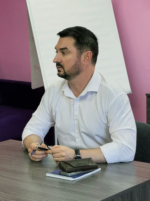 Максим Уваров: «Важно слышать, чем на самом деле живут наши города» Максим Уваров: «Важно слышать, чем на самом деле живут наши города»