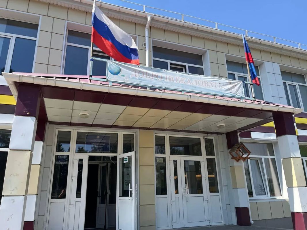 Специалисты из Ивановской области завершили монтаж системы водоснабжения в Бондаревской гимназии Специалисты из Ивановской области завершили монтаж системы водоснабжения в Бондаревской гимназии