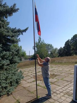 День флага России - это праздник настоящих патриотов, тех, кто гордится своей страной и стремится сделать её лучше