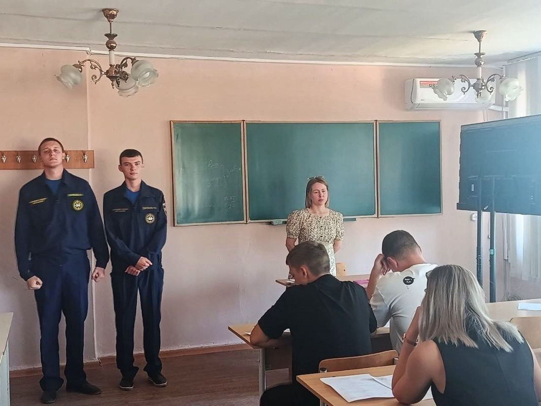 С 16 по 19 августа на базе Краснодонского факультета инженерии и менеджмента (филиал) «ЛГУ им. В. Даля» прошли вступительные экзамены на очную и заочную форму обучения для абитуриентов контрактной формы и магистратуры С 16 по 19 августа на базе Краснодонского факультета инженерии и менеджмента (филиал) «ЛГУ им. В. Даля» прошли вступительные экзамены на очную и заочную форму обучения для абитуриентов контрактной формы и магистратуры