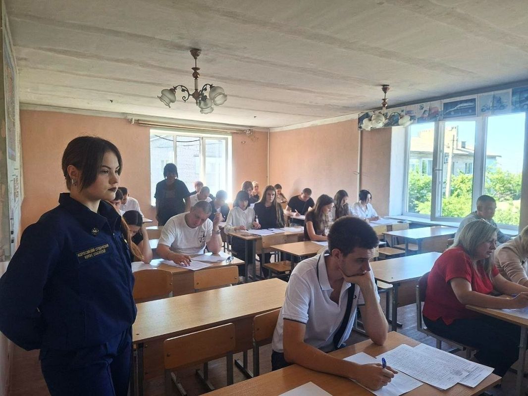 С 16 по 19 августа на базе Краснодонского факультета инженерии и менеджмента (филиал) «ЛГУ им. В. Даля» прошли вступительные экзамены на очную и заочную форму обучения для абитуриентов контрактной формы и магистратуры С 16 по 19 августа на базе Краснодонского факультета инженерии и менеджмента (филиал) «ЛГУ им. В. Даля» прошли вступительные экзамены на очную и заочную форму обучения для абитуриентов контрактной формы и магистратуры