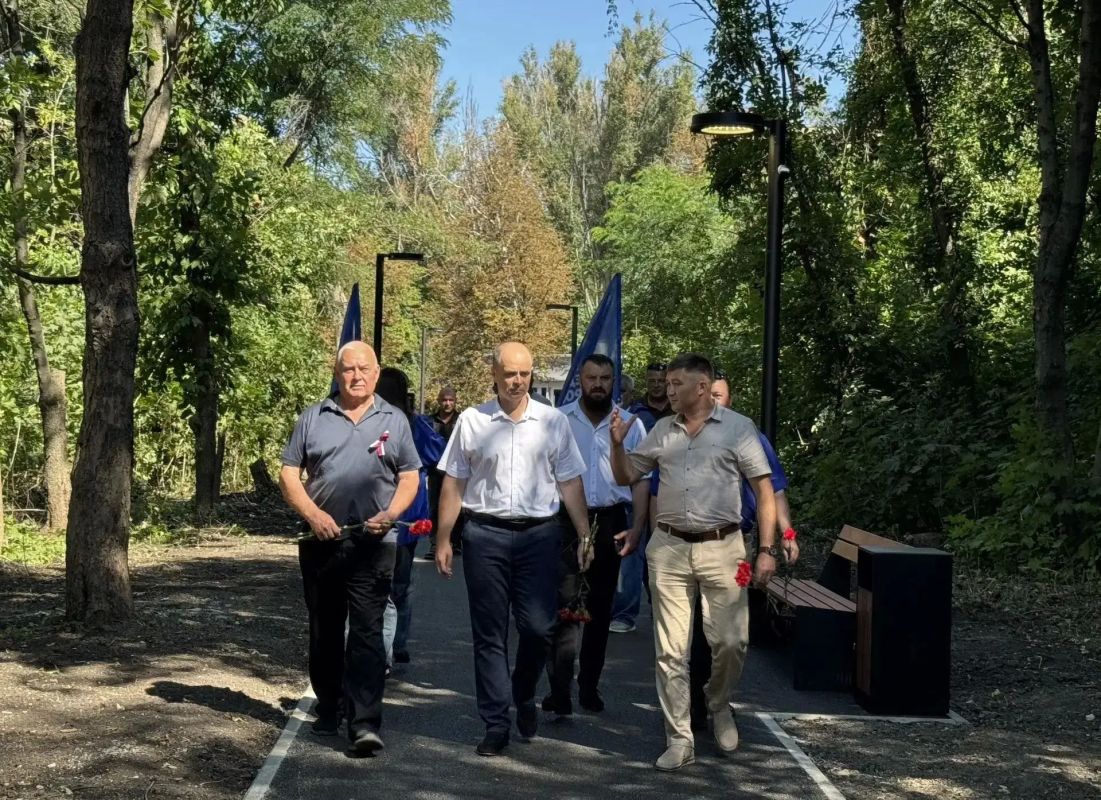 Сегодня открыли обновленную территорию у памятного знака ликвидаторам аварии на ЧАЭС