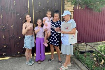 Проинформировать каждого избирателя: члены УИК Стаханова продолжают адресную работу с населением