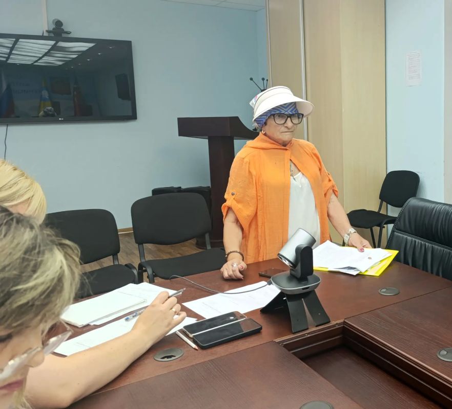 В Антраците прошел очередной еженедельный прием граждан, который провел глава Антрацитовского муниципального округа Сергей Саенко В Антраците прошел очередной еженедельный прием граждан, который провел глава Антрацитовского муниципального округа Сергей Саенко