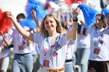 В Москве завершился V Международный детский культурный форум! Два насыщенных дня пролетели незаметно, оставив море эмоций, новых знаний и ярких впечатлений