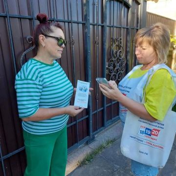 В Луганске продолжается подомовой обход в рамках проекта «ИнформУИК»