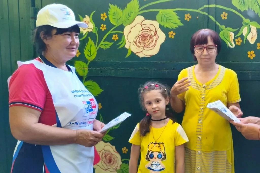 В Антрацитовском округе продолжается информирование избирателей в рамках проекта «ИнформУИК»