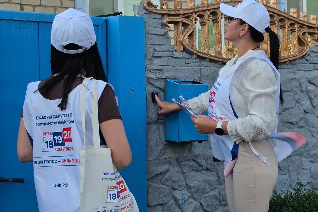 Снова в путь! «ИнформУИК» продолжает обход избирателей в Ровеньках Снова в путь! «ИнформУИК» продолжает обход избирателей в Ровеньках