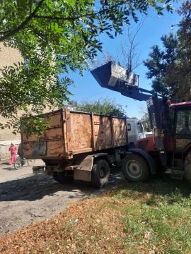 Коммунальные службы города продолжают свою работу