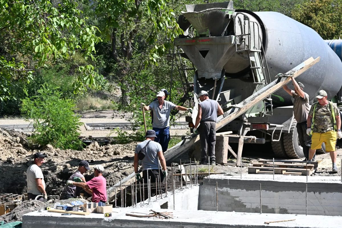 Брянка становится уютнее: депутат Народного Совета увидел перемены в городе Брянка становится уютнее: депутат Народного Совета увидел перемены в городе