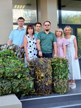 Сотрудники Управления передали очередную партию маскировочных сетей для военнослужащих