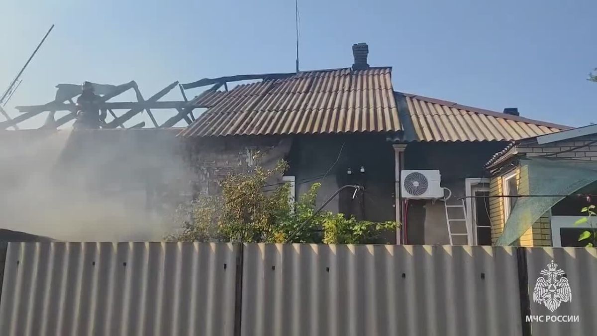 Очевидец спас людей и автомобиль на пожаре в Золотом