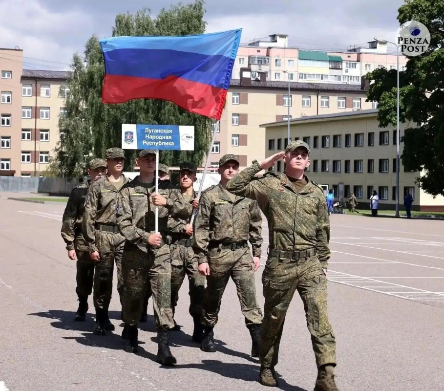 Ребята из Красного Луча – участники военно-патриотических сборов ПФО «Гвардеец-2026» Ребята из Красного Луча – участники военно-патриотических сборов ПФО «Гвардеец-2026»