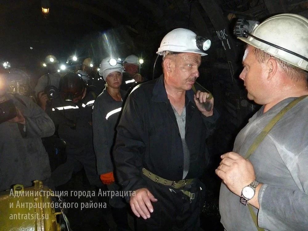 Виктория Сошина: Совет женщин Антрацитовского муниципального округа Луганского регионального отделения «Союза женщин России» в преддверии профессионального праздника — Дня шахтёра — представляет новую тематическую рубрику... Виктория Сошина: Совет женщин Антрацитовского муниципального округа Луганского регионального отделения «Союза женщин России» в преддверии профессионального праздника — Дня шахтёра — представляет новую тематическую рубрику...