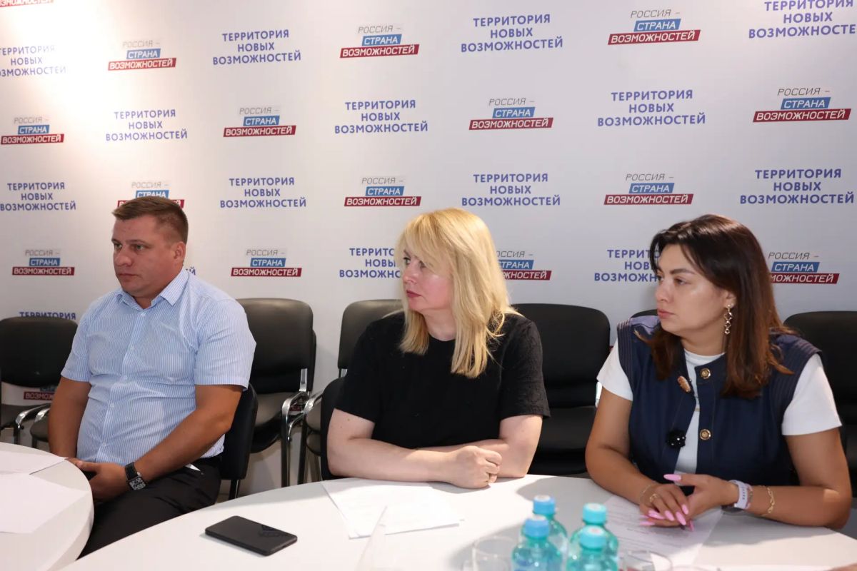 В Комитете по инфраструктуре обсудили подготовку Алчевского жилищного фонда к осенне-зимнему периоду В Комитете по инфраструктуре обсудили подготовку Алчевского жилищного фонда к осенне-зимнему периоду