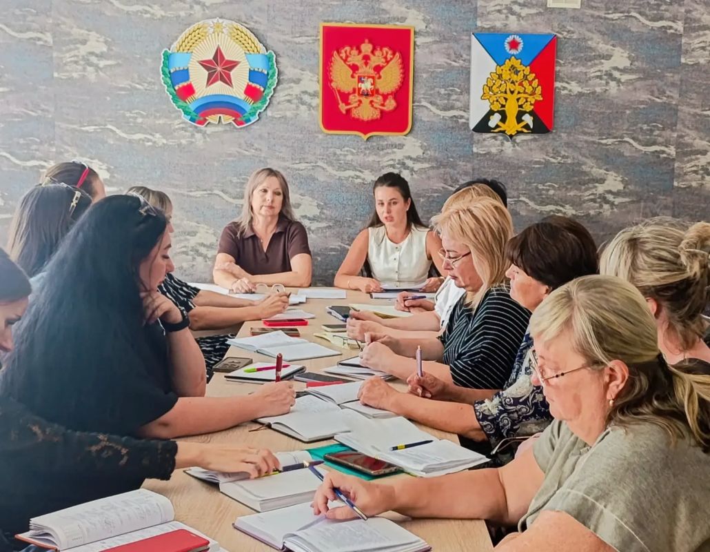 Итоги совещания: подготовка к новому учебному году в Ровеньках