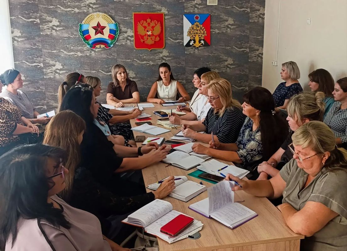 Итоги совещания: подготовка к новому учебному году в Ровеньках Итоги совещания: подготовка к новому учебному году в Ровеньках