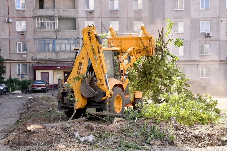 Долгожданные лифты, кровли и благоустройство дворовой территории Долгожданные лифты, кровли и благоустройство дворовой территории
