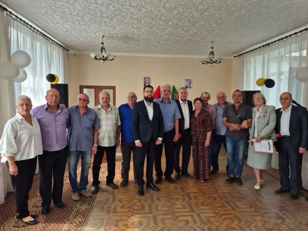 В городе Золотое состоялось праздничное мероприятие, посвященное предстоящему Дню шахтера В городе Золотое состоялось праздничное мероприятие, посвященное предстоящему Дню шахтера