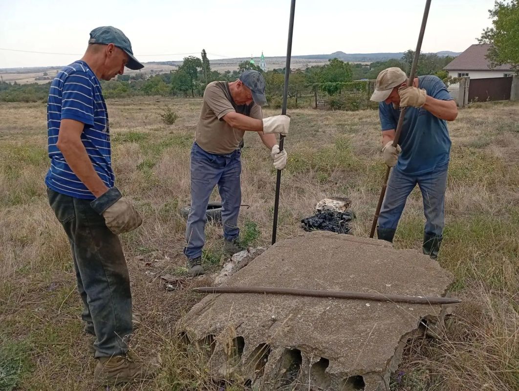 В Стаханове «Лугансквода» устраняет засоры в системе водоотведения