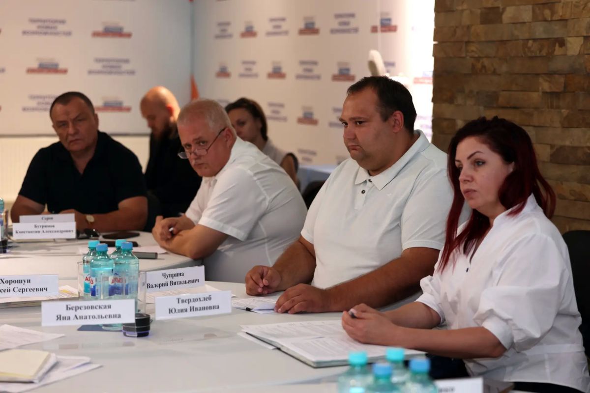 В Комитете по инфраструктуре обсудили подготовку Алчевского жилищного фонда к осенне-зимнему периоду В Комитете по инфраструктуре обсудили подготовку Алчевского жилищного фонда к осенне-зимнему периоду