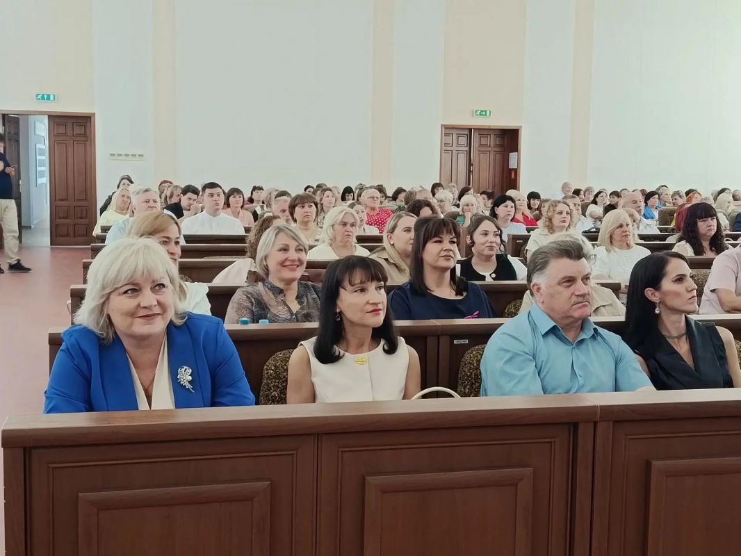 В Администрации города прошло традиционное августовское педагогическое совещание В Администрации города прошло традиционное августовское педагогическое совещание