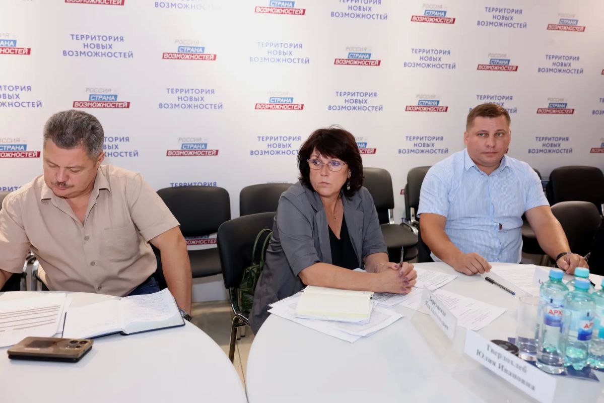 В Комитете по инфраструктуре обсудили подготовку Алчевского жилищного фонда к осенне-зимнему периоду В Комитете по инфраструктуре обсудили подготовку Алчевского жилищного фонда к осенне-зимнему периоду