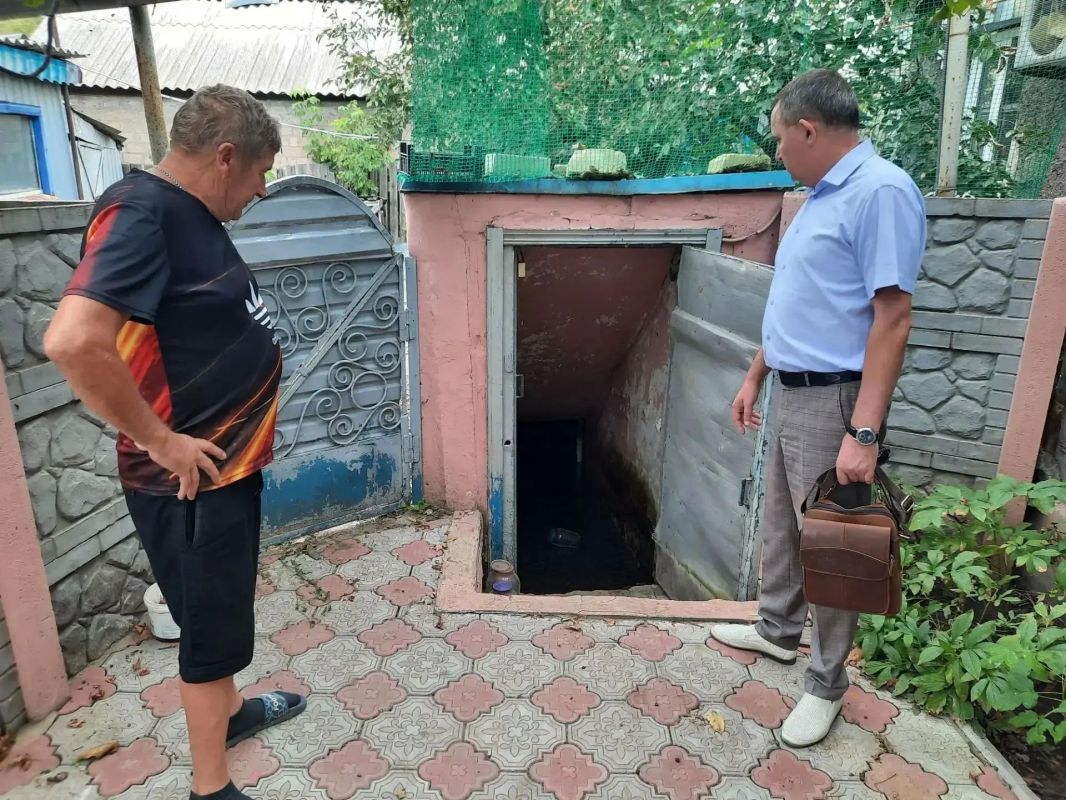 Андрей Губарев: В рамках приёма граждан в Первомайском городском округе вновь рассмотрели проблему подтопления грунтовыми водами подвальных помещений и огородов на улице Комсомольская Андрей Губарев: В рамках приёма граждан в Первомайском городском округе вновь рассмотрели проблему подтопления грунтовыми водами подвальных помещений и огородов на улице Комсомольская