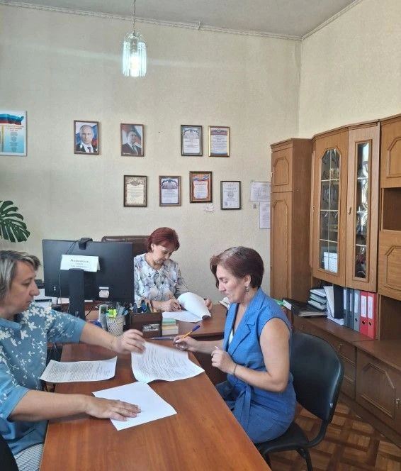В Брянке многодетные семьи получили поддержку через социальные контракты