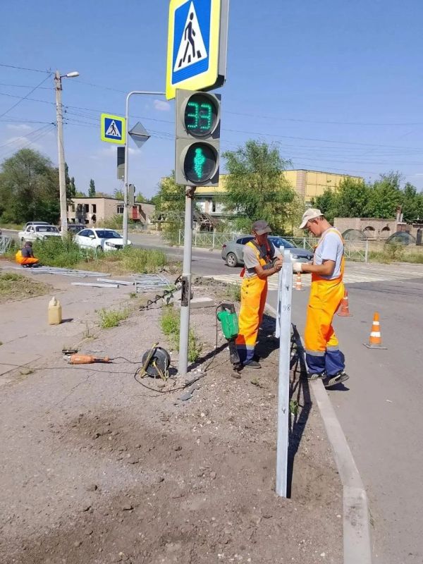 В Первомайске на участке региональной трассы продолжается установка перильных ограждений В Первомайске на участке региональной трассы продолжается установка перильных ограждений