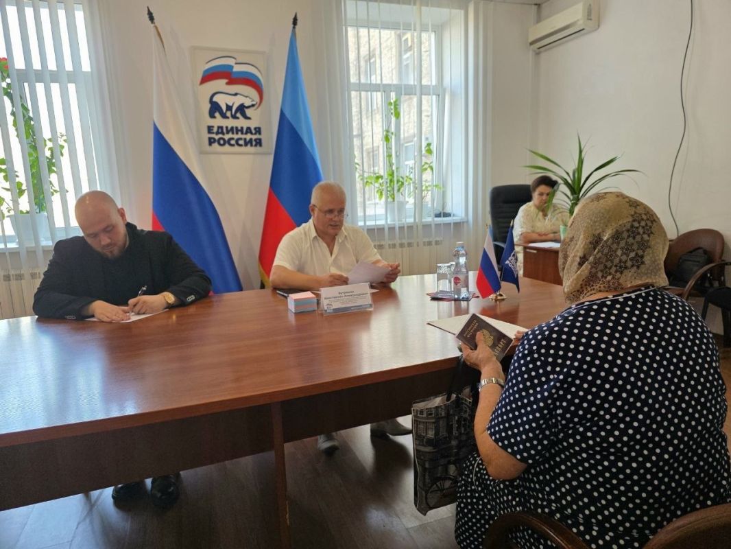Константин Бутримов: Сегодня провел прием граждан в региональной общественной приемной Единой России Константин Бутримов: Сегодня провел прием граждан в региональной общественной приемной Единой России