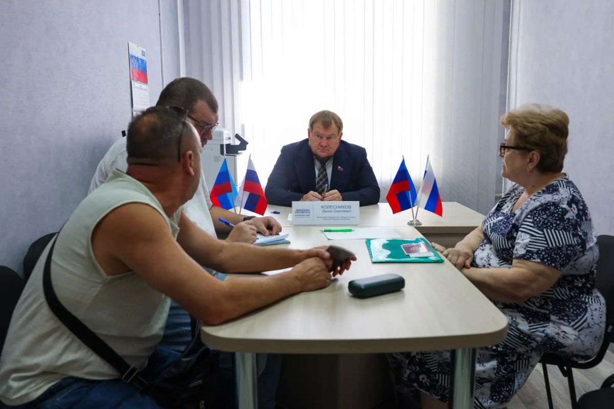 Работа парламентариев в муниципальных округах ЛНР