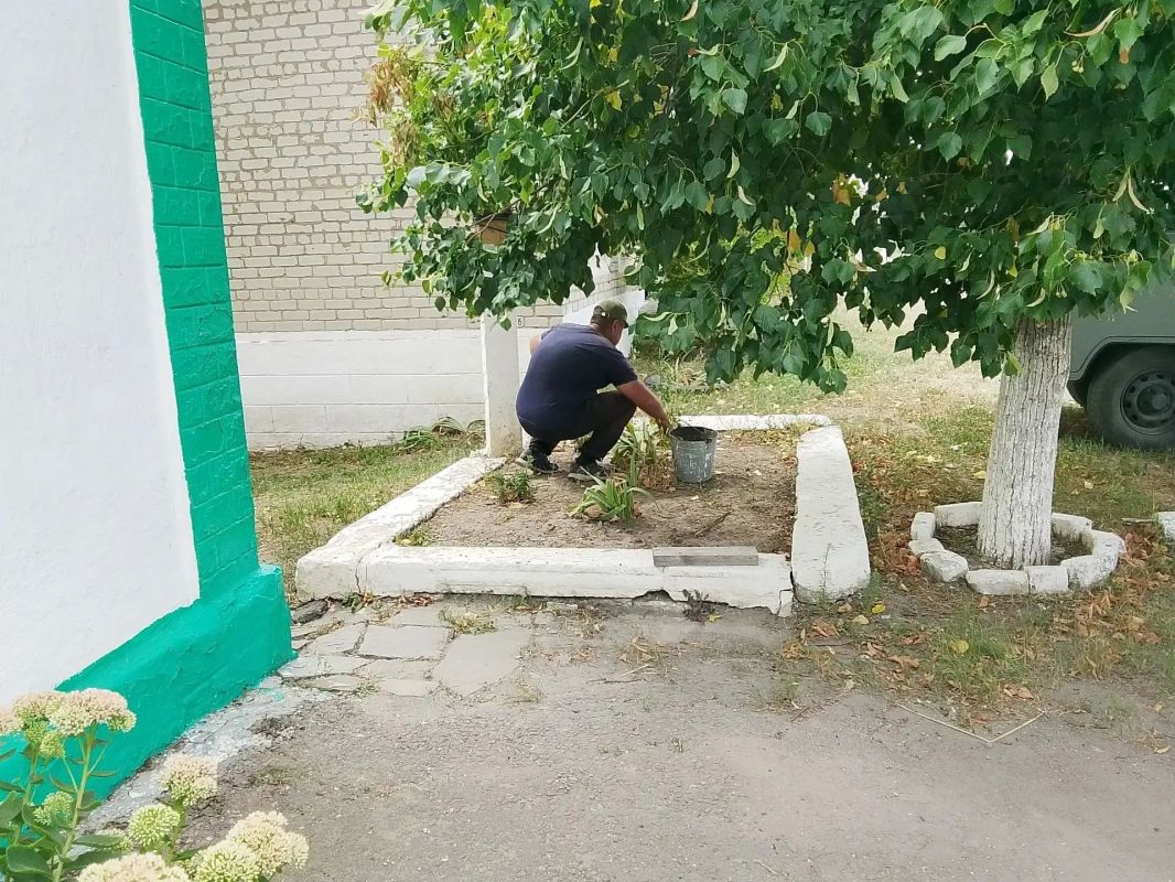 Чистота и порядок: в Благовке продолжаются работы по благоустройству Чистота и порядок: в Благовке продолжаются работы по благоустройству