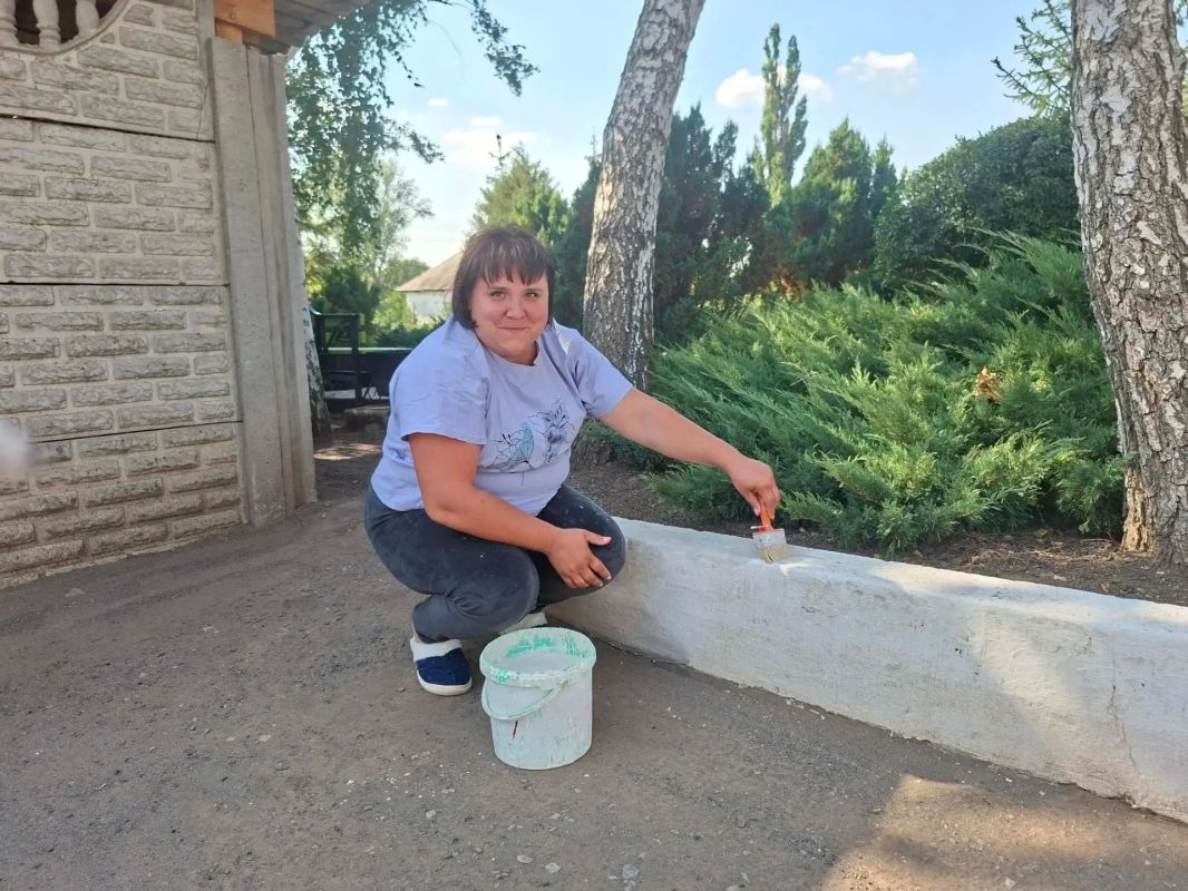 В Городищенском фольклорном центре прошёл очередной субботник В Городищенском фольклорном центре прошёл очередной субботник