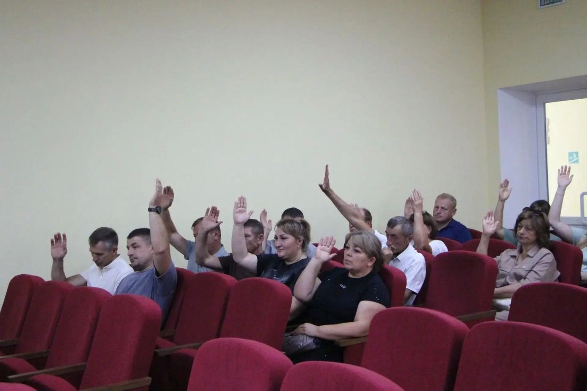 В Меловском муниципальном округе прошли публичные слушания по проекту решения Совета муниципального округа муниципальное образование Меловский муниципальный округ Луганской Народной Республики «О внесении изменений в Устав... В Меловском муниципальном округе прошли публичные слушания по проекту решения Совета муниципального округа муниципальное образование Меловский муниципальный округ Луганской Народной Республики «О внесении изменений в Устав...