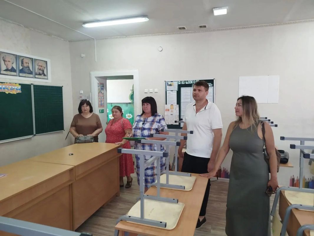 Готовы к новому учебному году: в Меловском муниципальном округе завершилась приемка образовательных организаций Готовы к новому учебному году: в Меловском муниципальном округе завершилась приемка образовательных организаций