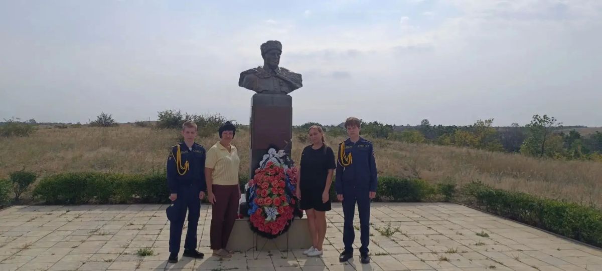Сегодня, в день рождения легендарного командира 112-й Башкирской кавалерийской дивизии генерал-майора Минигали Мингазовича Шаймуратова, посетил место его гибели в пгт Сегодня, в день рождения легендарного командира 112-й Башкирской кавалерийской дивизии генерал-майора Минигали Мингазовича Шаймуратова, посетил место его гибели в пгт