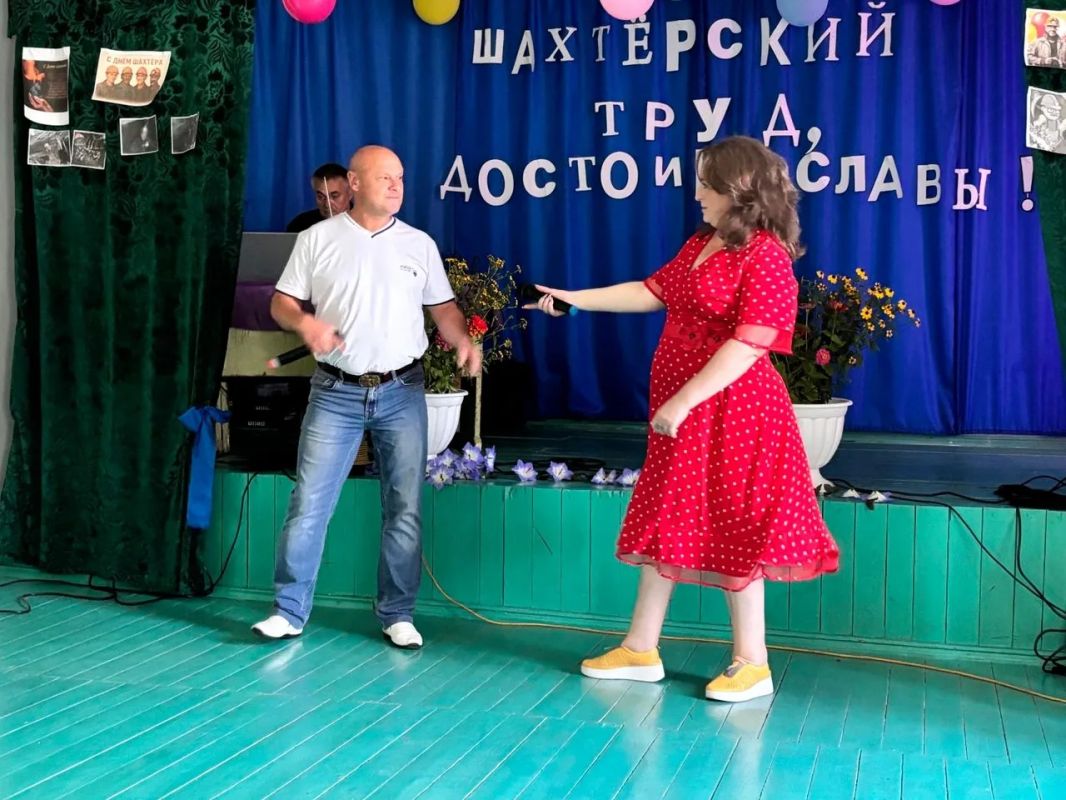 День города и День шахтёра по праву считаются одними из самых любимых и значимых праздников брянковчан День города и День шахтёра по праву считаются одними из самых любимых и значимых праздников брянковчан