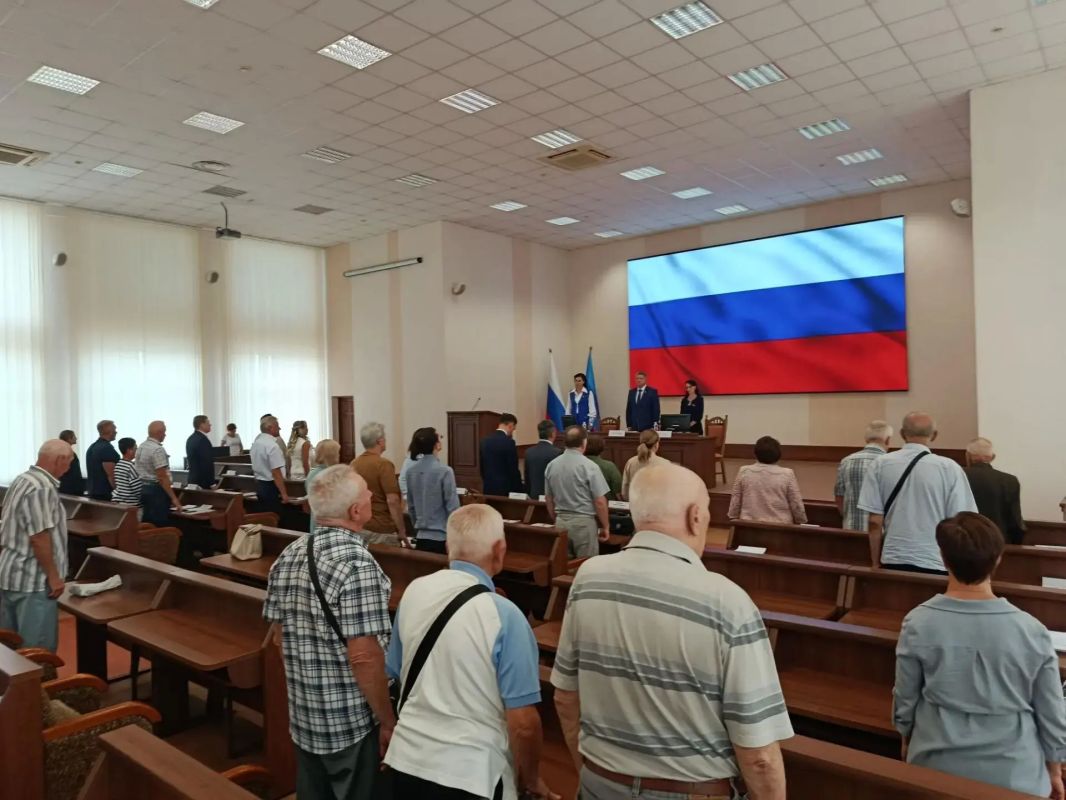 В преддверии Дня города в Луганске избрали нового Почетного гражданина муниципального образования В преддверии Дня города в Луганске избрали нового Почетного гражданина муниципального образования