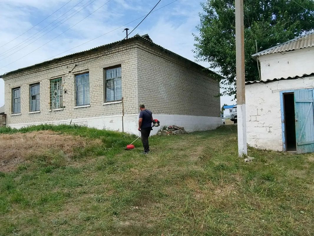 Чистота и порядок: в Благовке продолжаются работы по благоустройству Чистота и порядок: в Благовке продолжаются работы по благоустройству